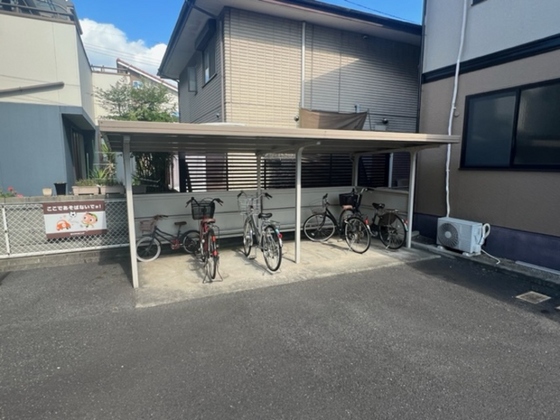 メゾンドールα D棟