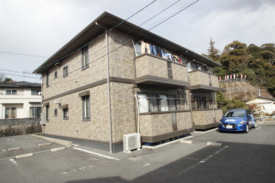 ファミール宮上C棟