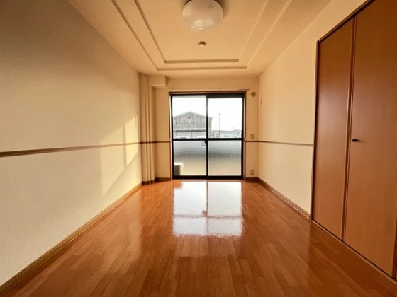 ピア・ファミール