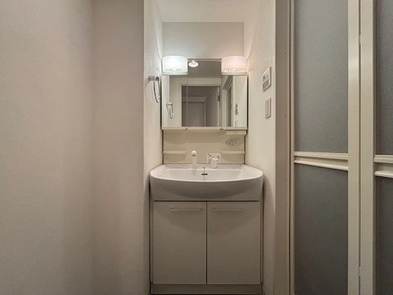 アルファレガロ西古松