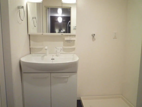 アルファレガロ西古松