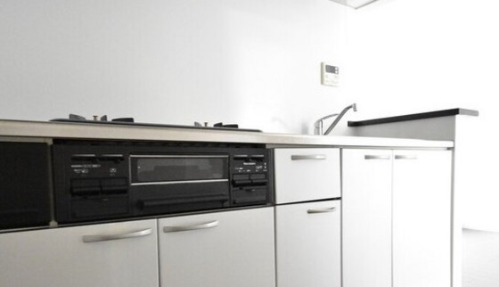 アルファレガロ西古松