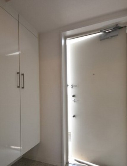 アルファレガロ西古松