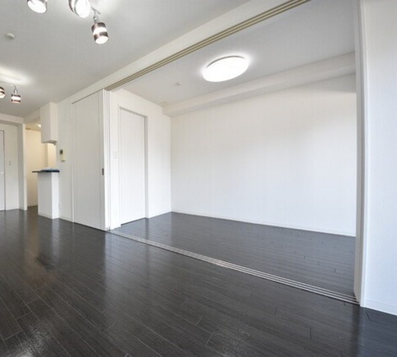 アルファレガロ西古松