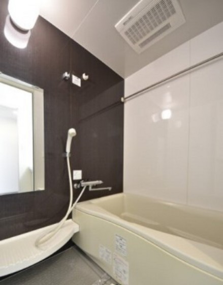 アルファレガロ西古松