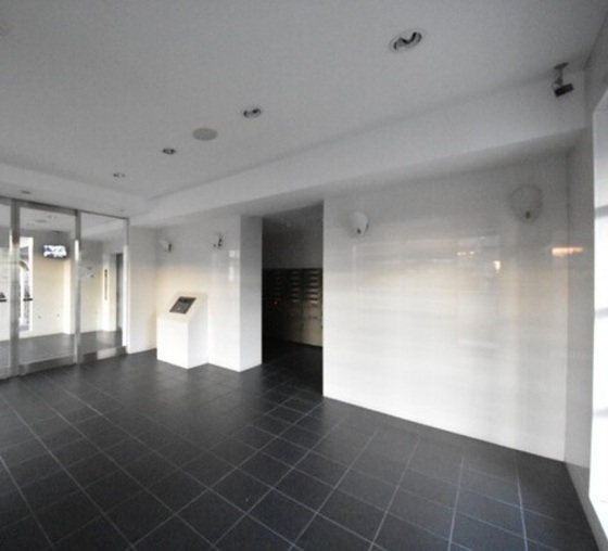 アルファレガロ西古松