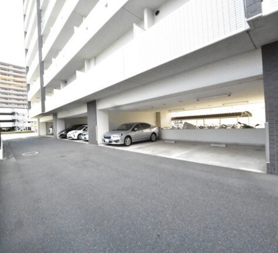 アルファレガロ西古松