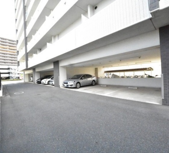 アルファレガロ西古松