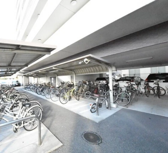 アルファレガロ西古松