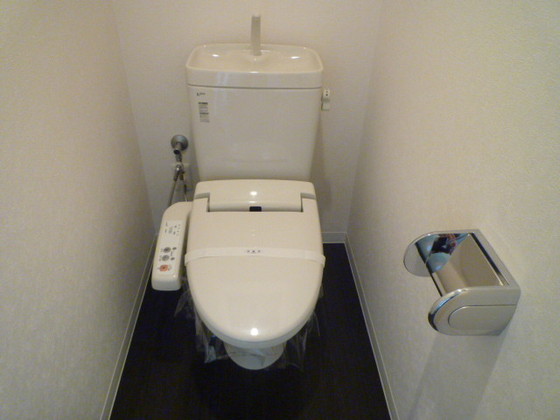 アルファレガロ西古松