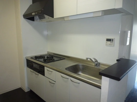 アルファレガロ西古松