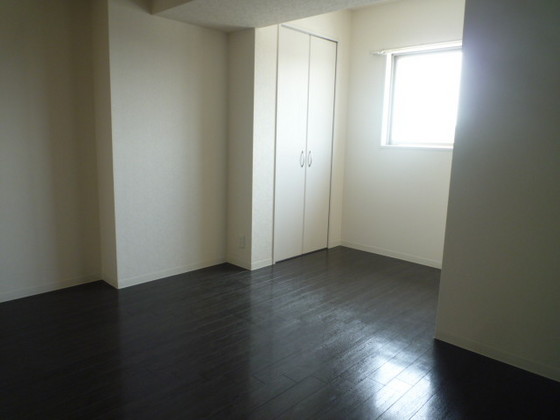 アルファレガロ西古松