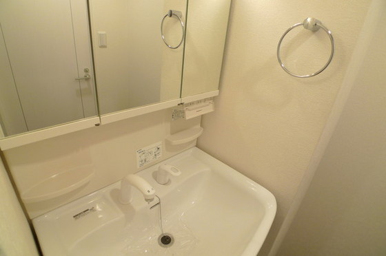 アルファレガロ西古松