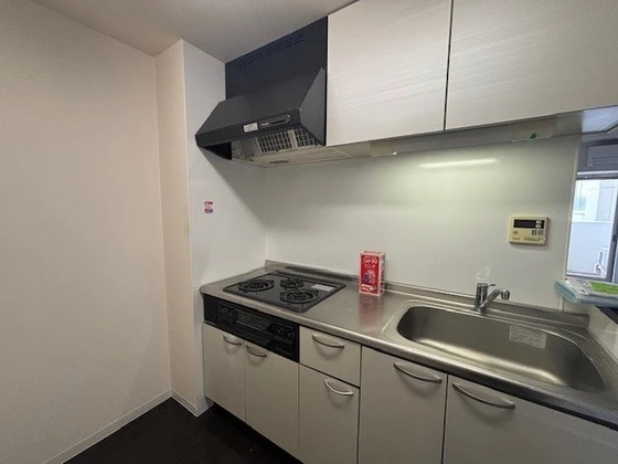 アルファレガロ西古松