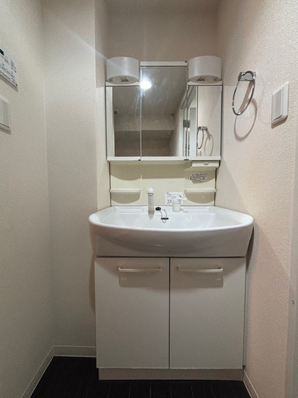 アルファレガロ西古松