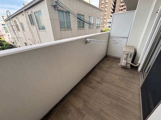 アルファレガロ西古松