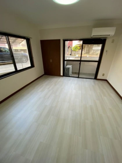 マップコーポレーション