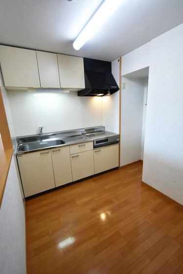 クレストシティ中井町