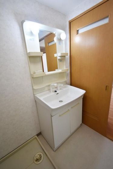 クレストシティ中井町