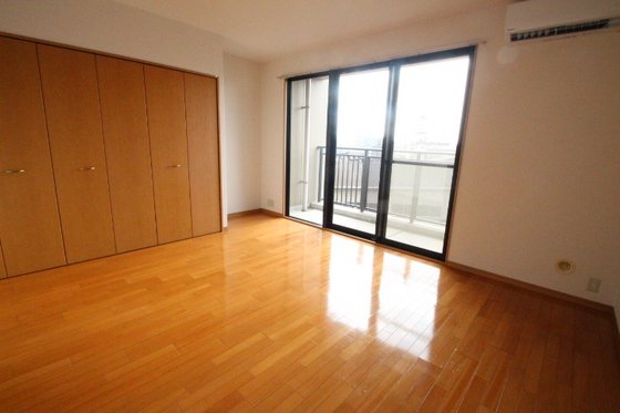 クレストシティ中井町