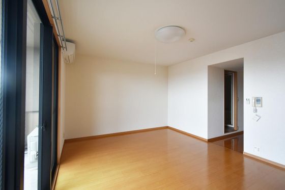 クレストシティ中井町