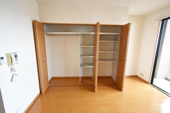 クレストシティ中井町