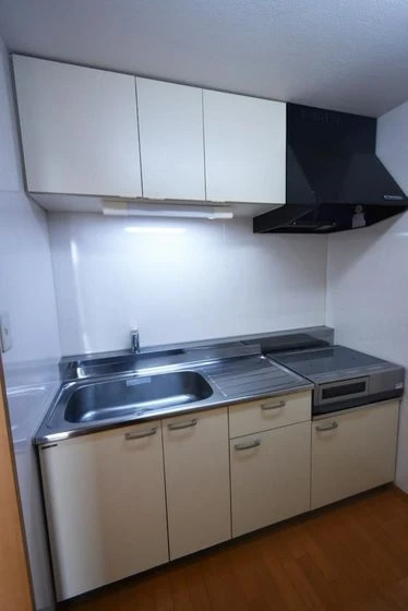 クレストシティ中井町