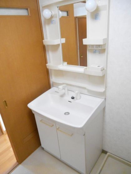 クレストシティ中井町