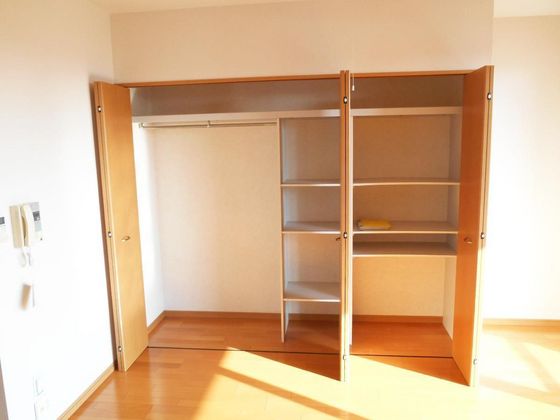 クレストシティ中井町