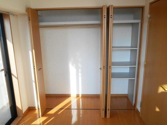 クレストシティ中井町