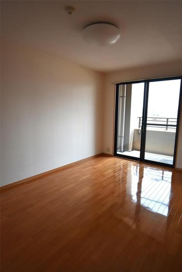 クレストシティ中井町