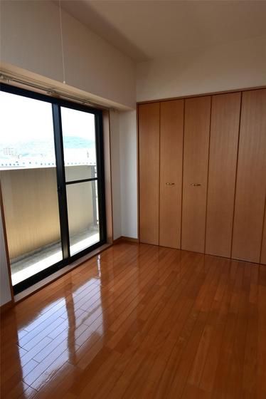 クレストシティ中井町