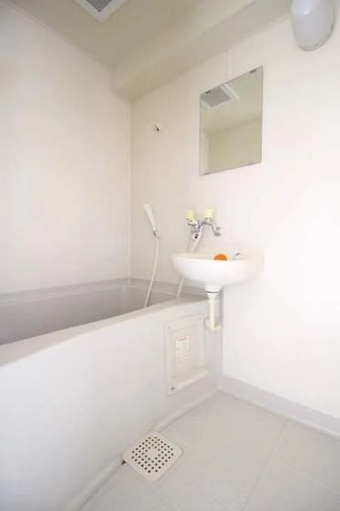 ジュネス医大東