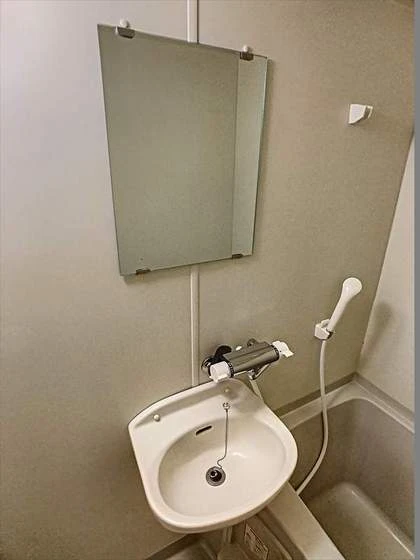 ジュネス医大東