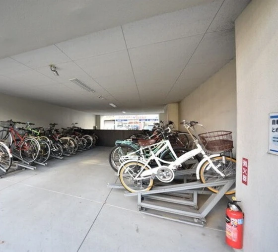 アルファスマート西川緑道公園