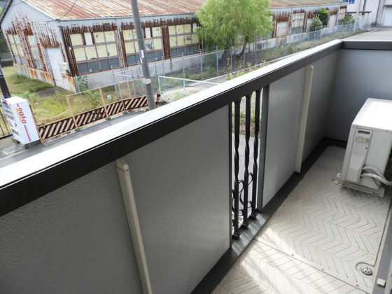 ストークシャトル B棟