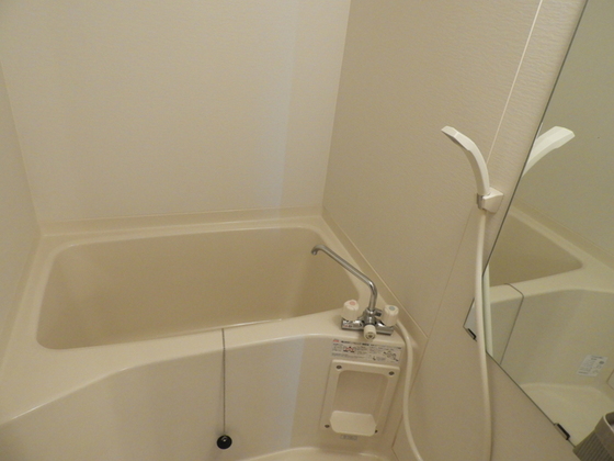 ストークシャトル B棟