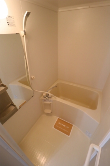 ストークシャトル B棟