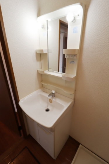 ストークシャトル B棟