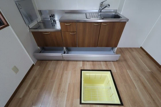 ストークシャトル B棟