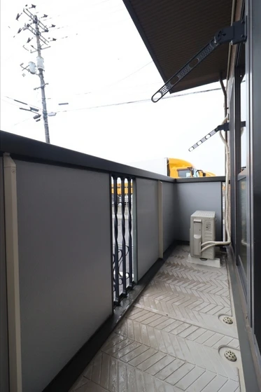 ストークシャトル B棟