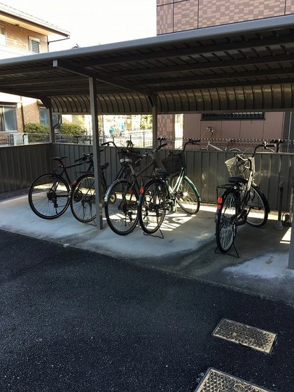 ストークシャトル B棟