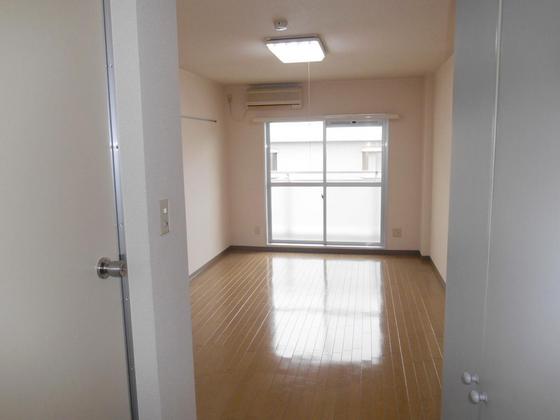 厚生シティハイツ