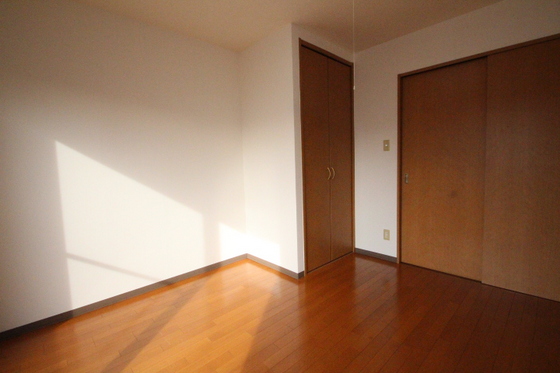 サダーズ伊福町