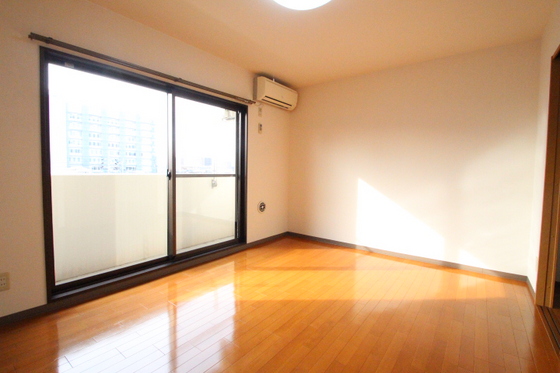 サダーズ伊福町