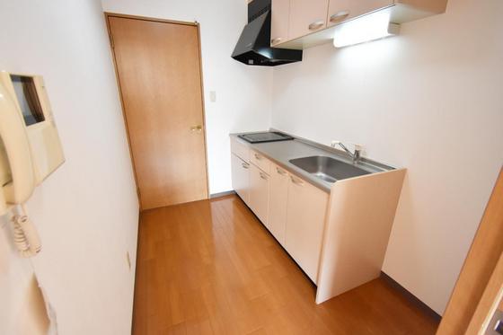 サダーズ伊福町