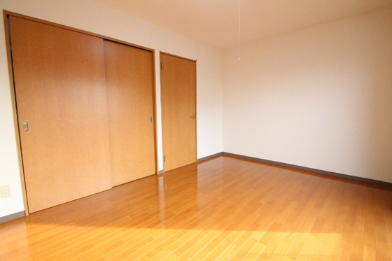 サダーズ伊福町