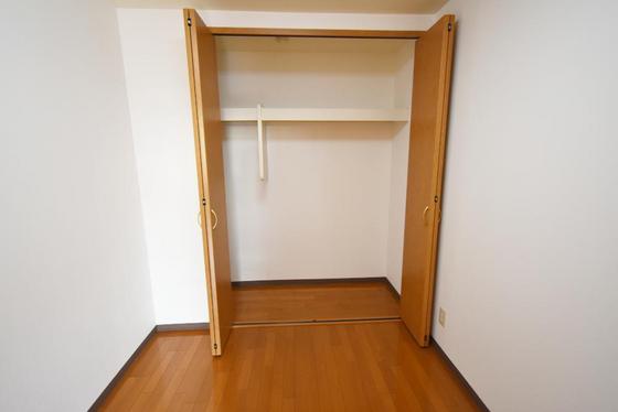 サダーズ伊福町