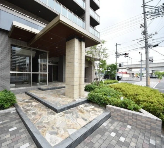 ロイヤルガーデン大元駅前