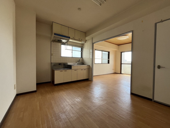 グランデュール今1号館